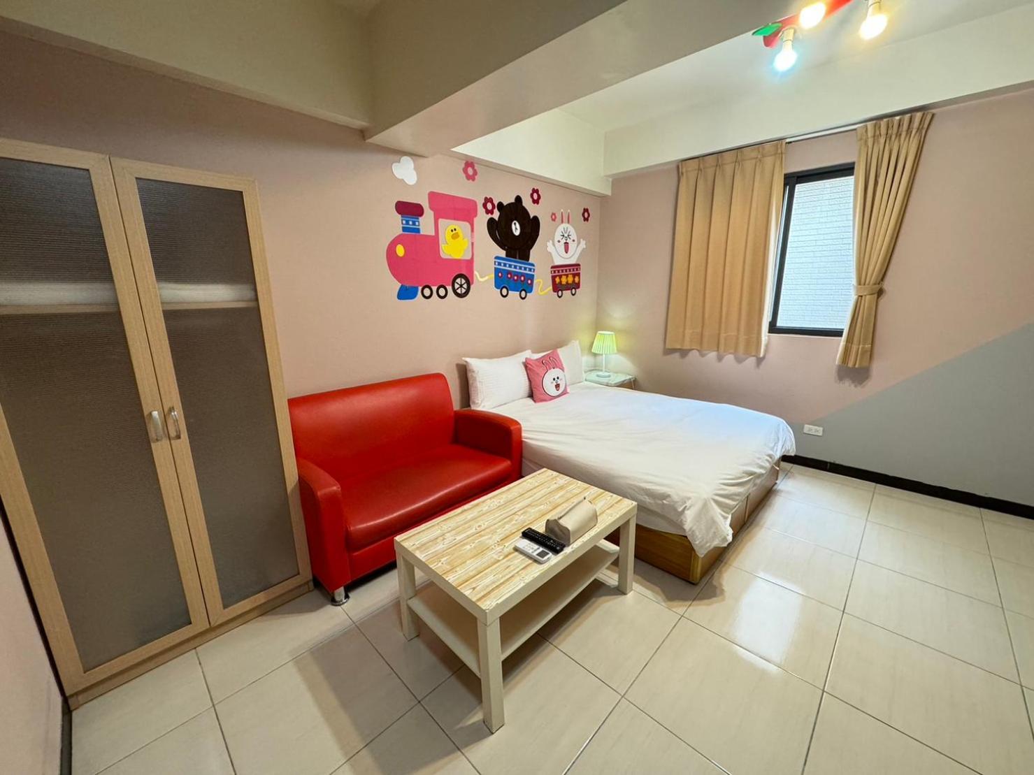 Yi Chung Disney Taichung Exteriör bild